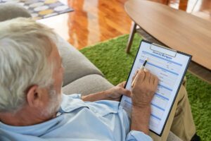Senior old man elderly reading
